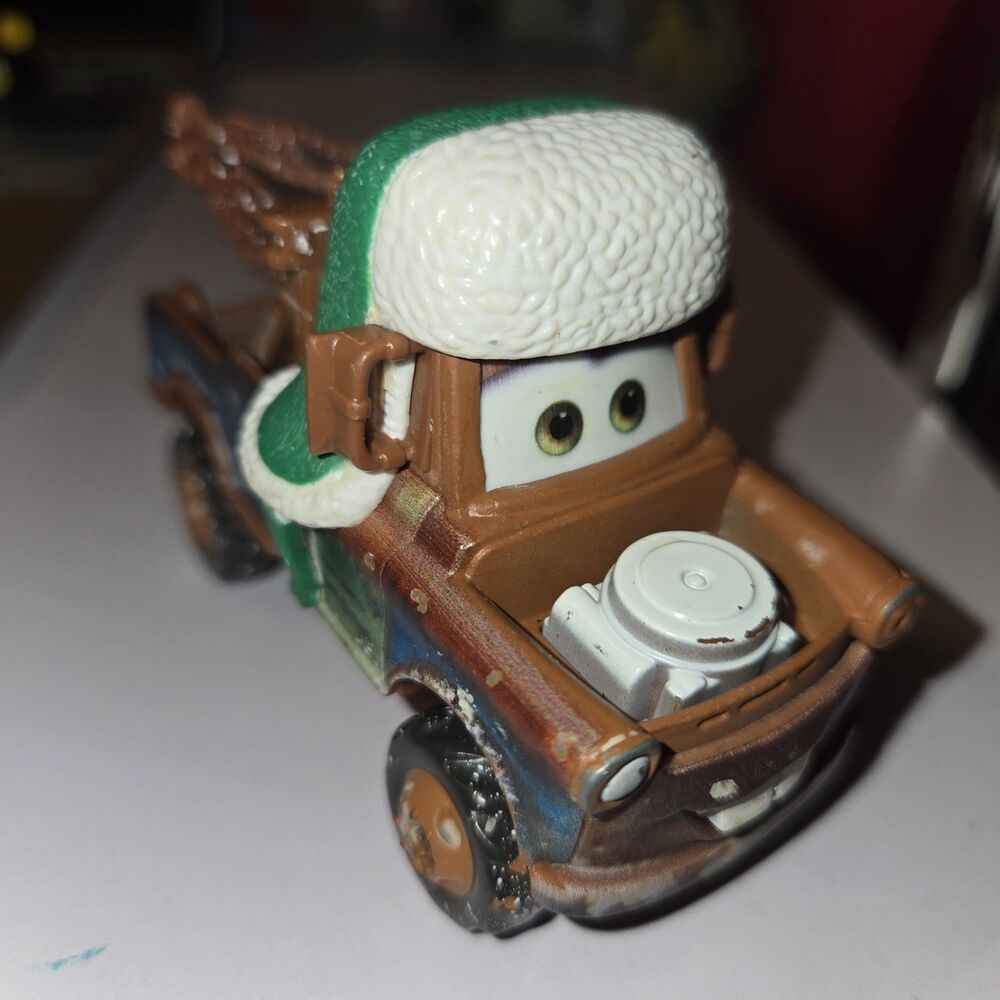 Disney Pixar Cars Diecast Vehicle Mattel Figure - Whee Hoo Winter Mater Towtruck